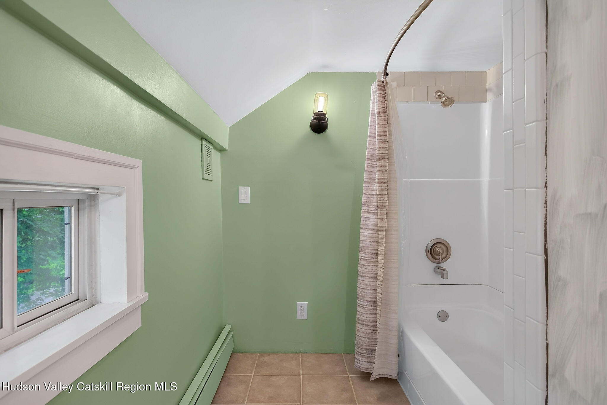 390 Water Street Road Hudson, NY 12534 - Photo 22 of 33 0048-bathroom-two