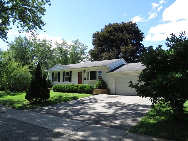1005 Larkdale Row Wauconda, IL 60084 - Photo 1 of 24