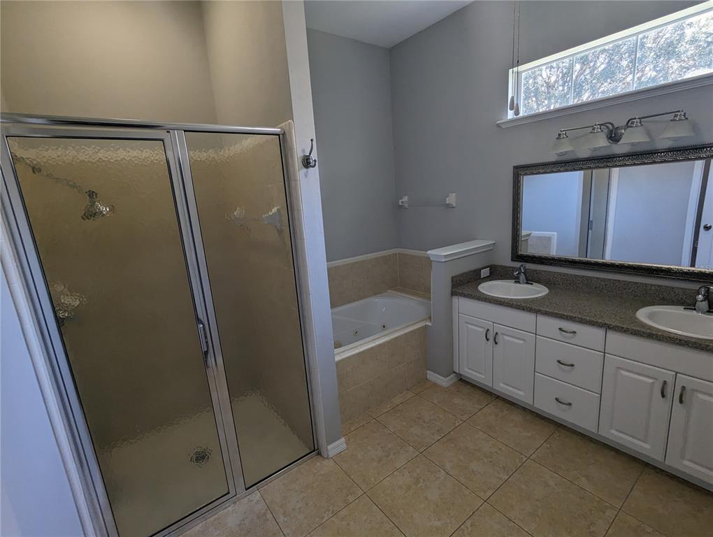 8608 Southwest 77th Avenue Gainesville, FL 32608 - Photo 16 of 40