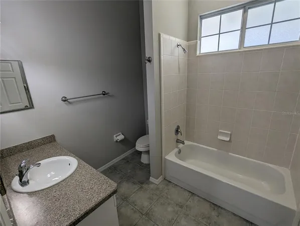 $2,150 | 8608 Southwest 77th Avenue, Gainesville, FL 32608