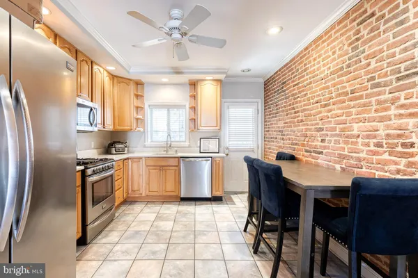 $2,900 | 607 South Streeper Street, Baltimore, MD 21224