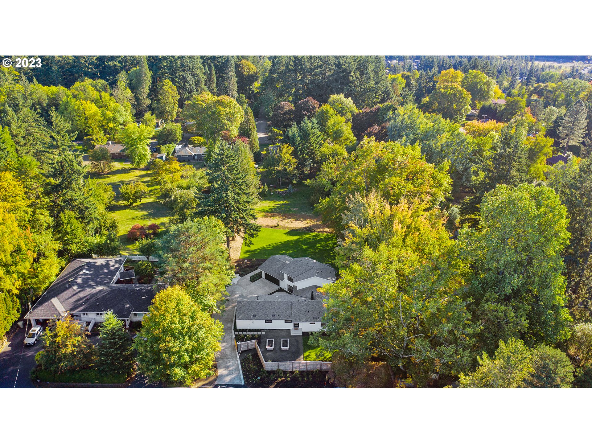 9906 Northwest Leahy Road Portland, OR 97229 - Photo 36 of 36 a picture of a city