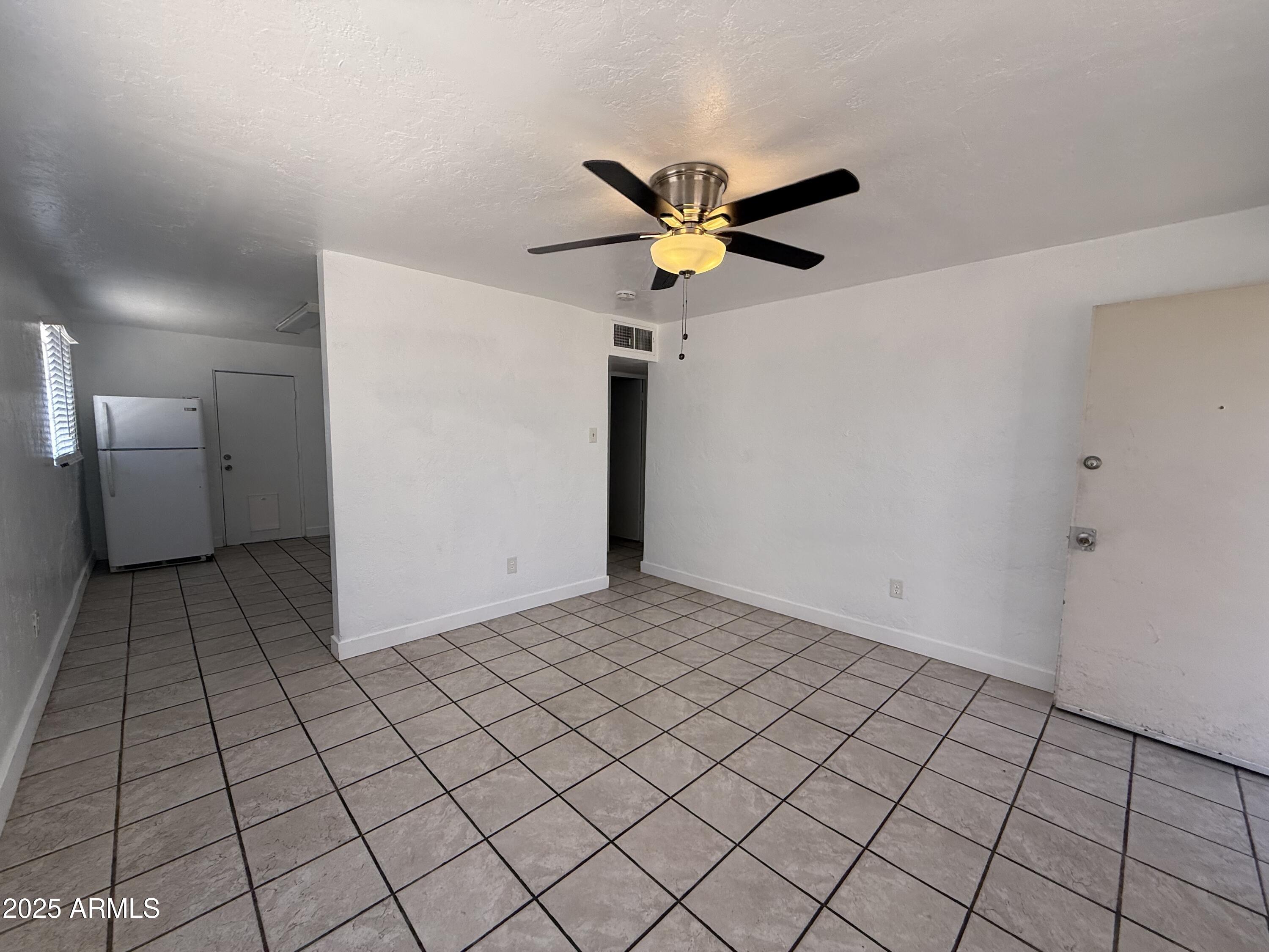 7532 North 21st Avenue, Unit 1 Phoenix, AZ 85021 - Photo 4 of 19 a view of a hallway
