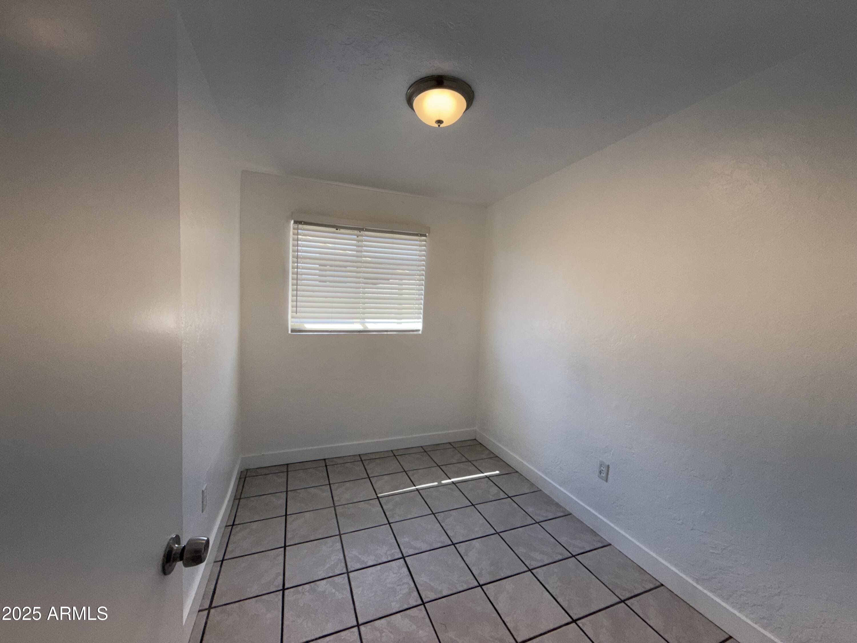 7532 North 21st Avenue, Unit 1 Phoenix, AZ 85021 - Photo 7 of 19 a view of an empty room