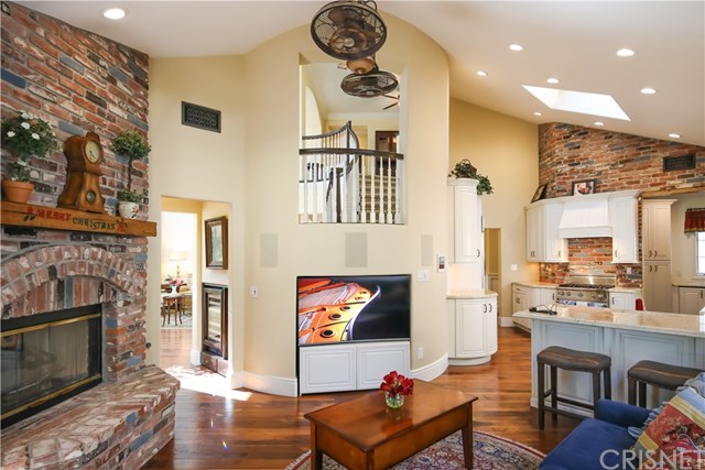 26801 Cezanne Lane Valencia, CA 91355 - Photo 13 of 49