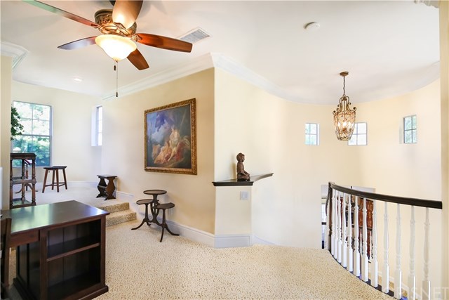 26801 Cezanne Lane Valencia, CA 91355 - Photo 32 of 49