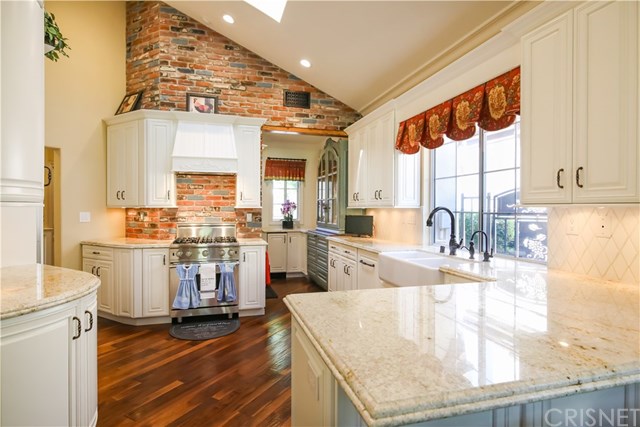 26801 Cezanne Lane Valencia, CA 91355 - Photo 5 of 49