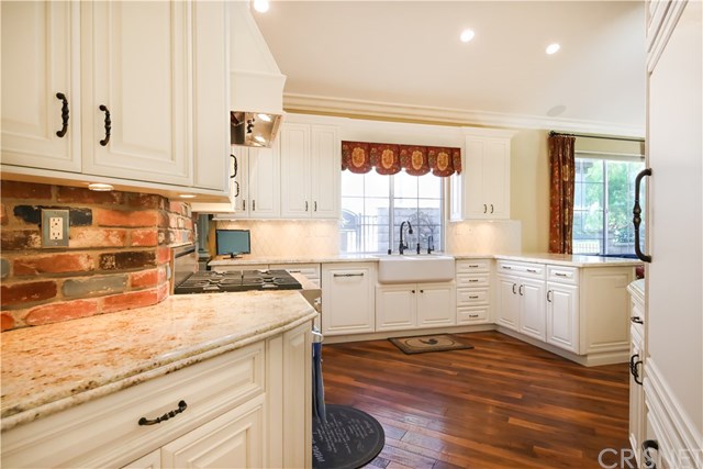 26801 Cezanne Lane Valencia, CA 91355 - Photo 6 of 49