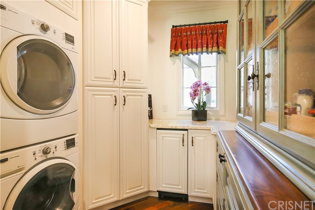 26801 Cezanne Lane Valencia, CA 91355 - Photo 7 of 49