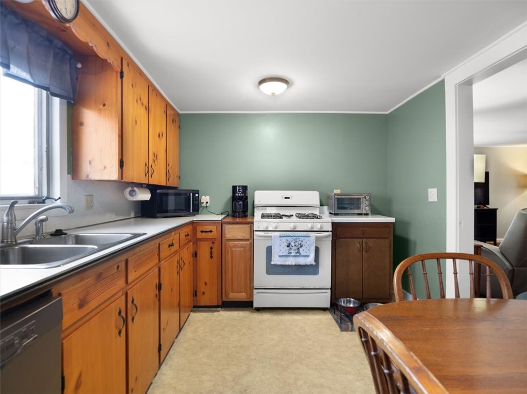 4766 Williamson Road Marion, NY 14505 - Photo 16 of 50