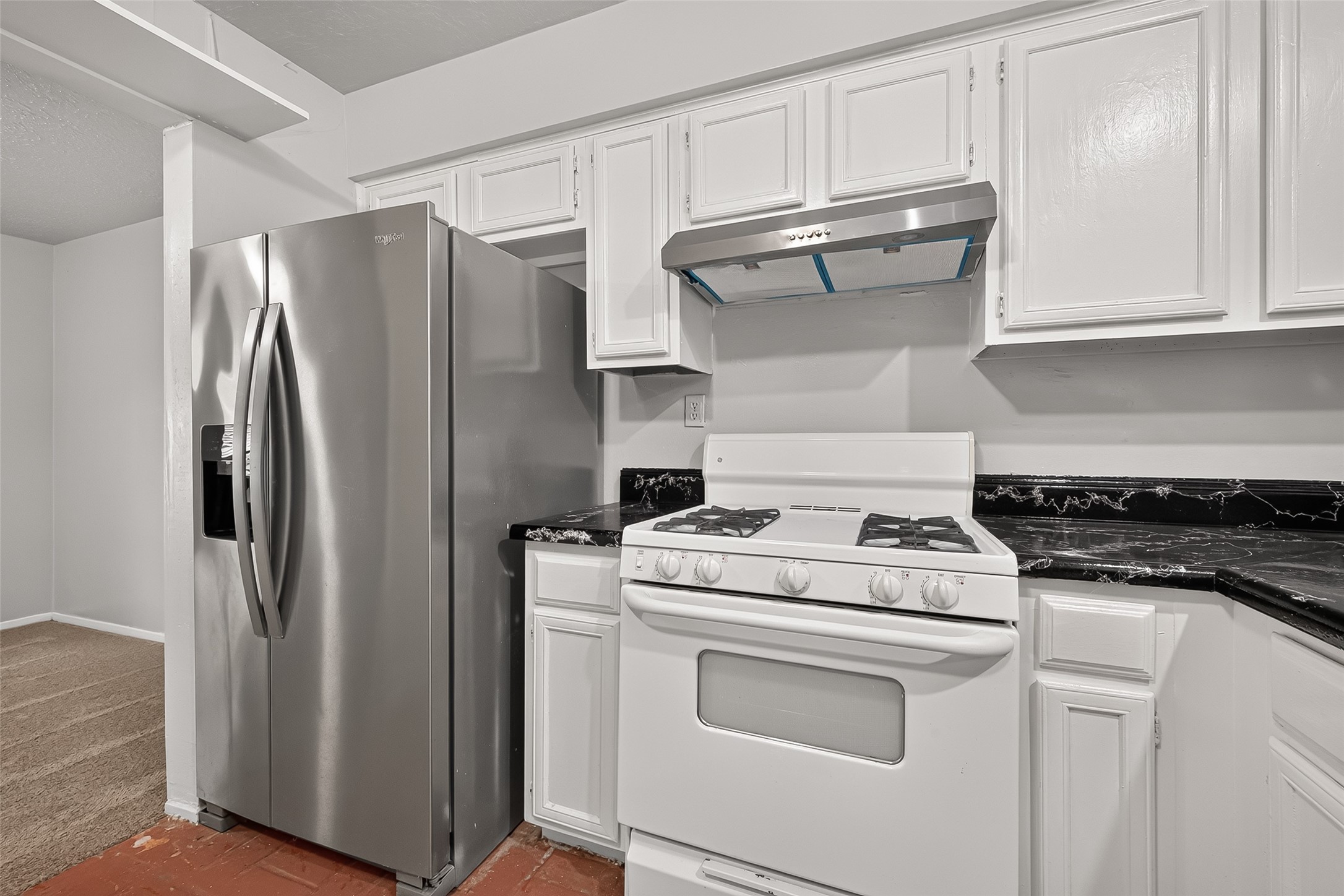 24050 Spring Briar Lane Spring, TX 77373 - Photo 10 of 29 Gallery Image 10