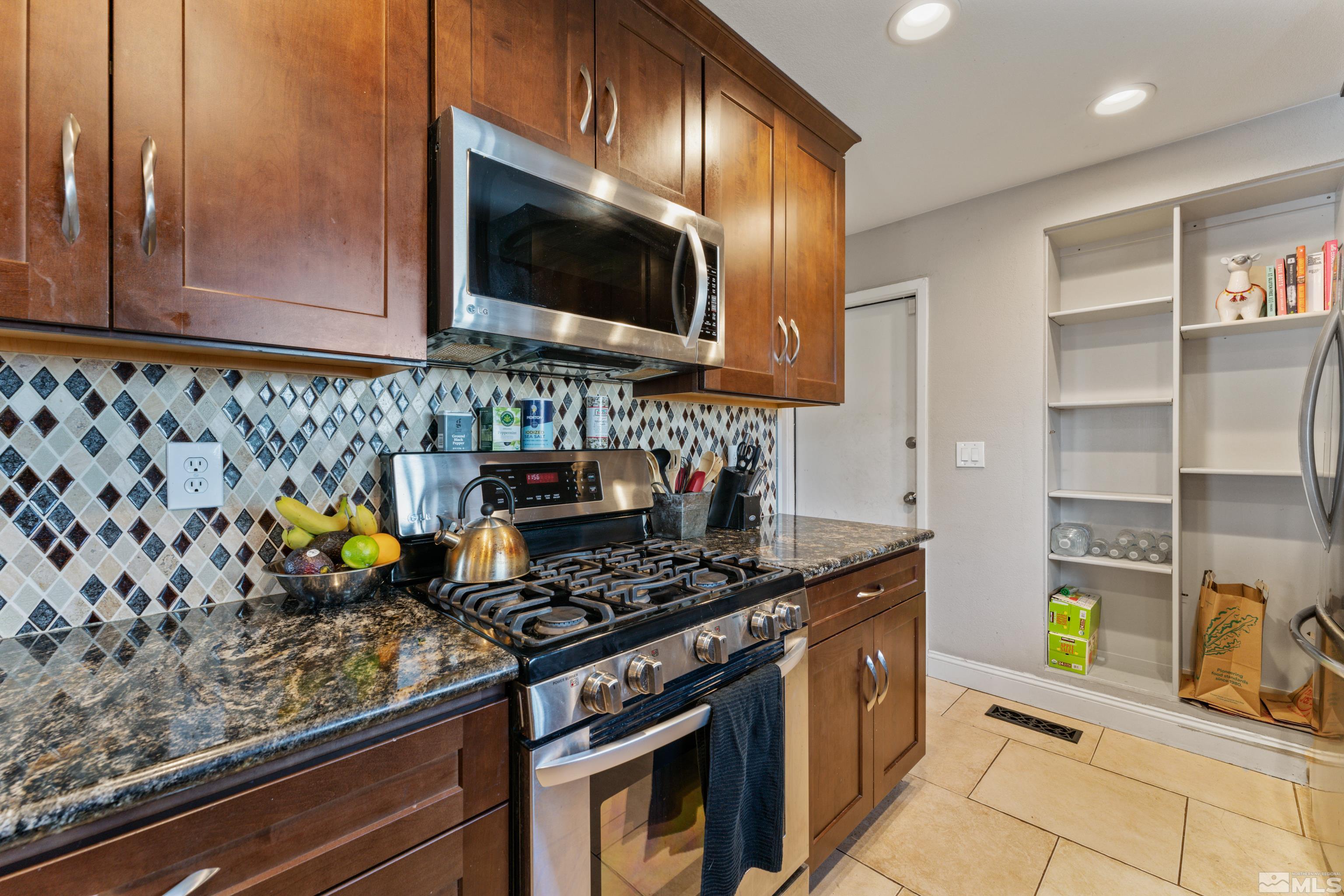 5040 Reggie Road Reno, NV 89502 - Photo 4 of 30 Photo 4