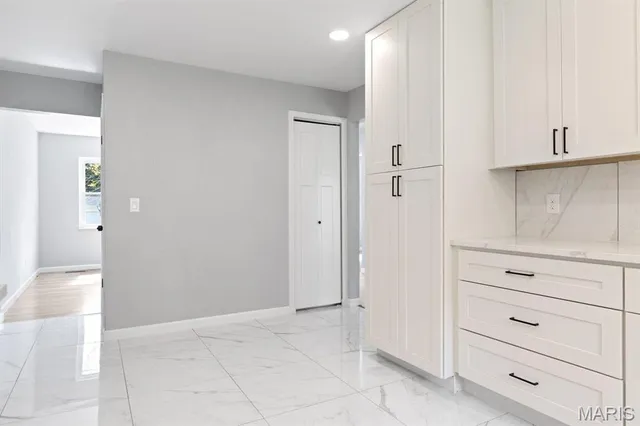 $449,900 | 815 Ariege Drive, Creve Coeur, MO 63141