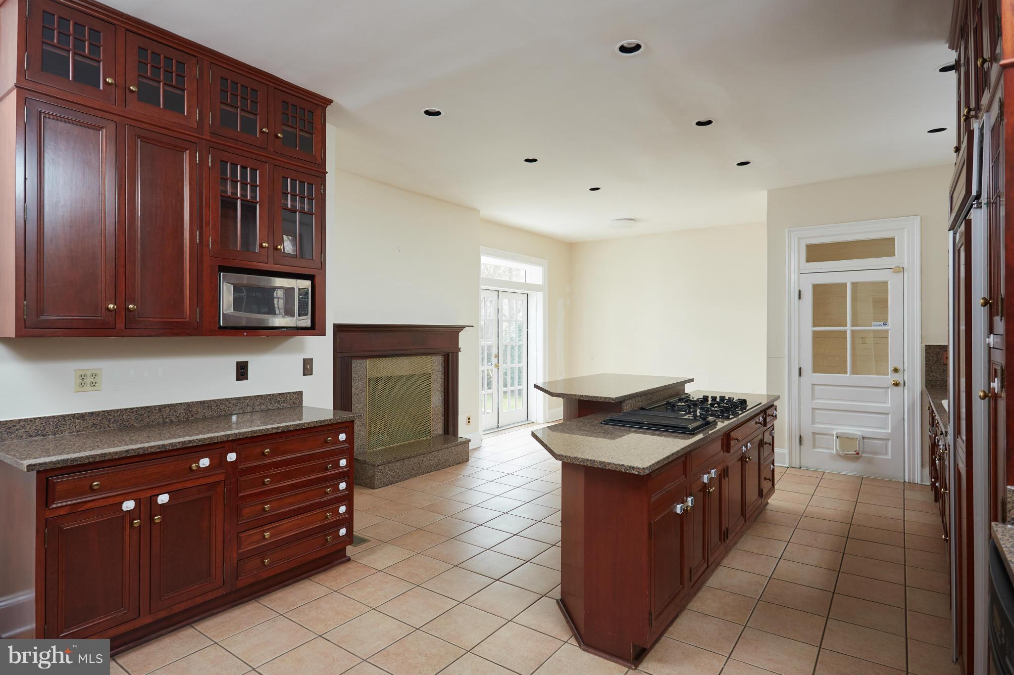 2200 Kalorama Road Northwest Washington, DC 20008 - Photo 11 of 28 Kitchen