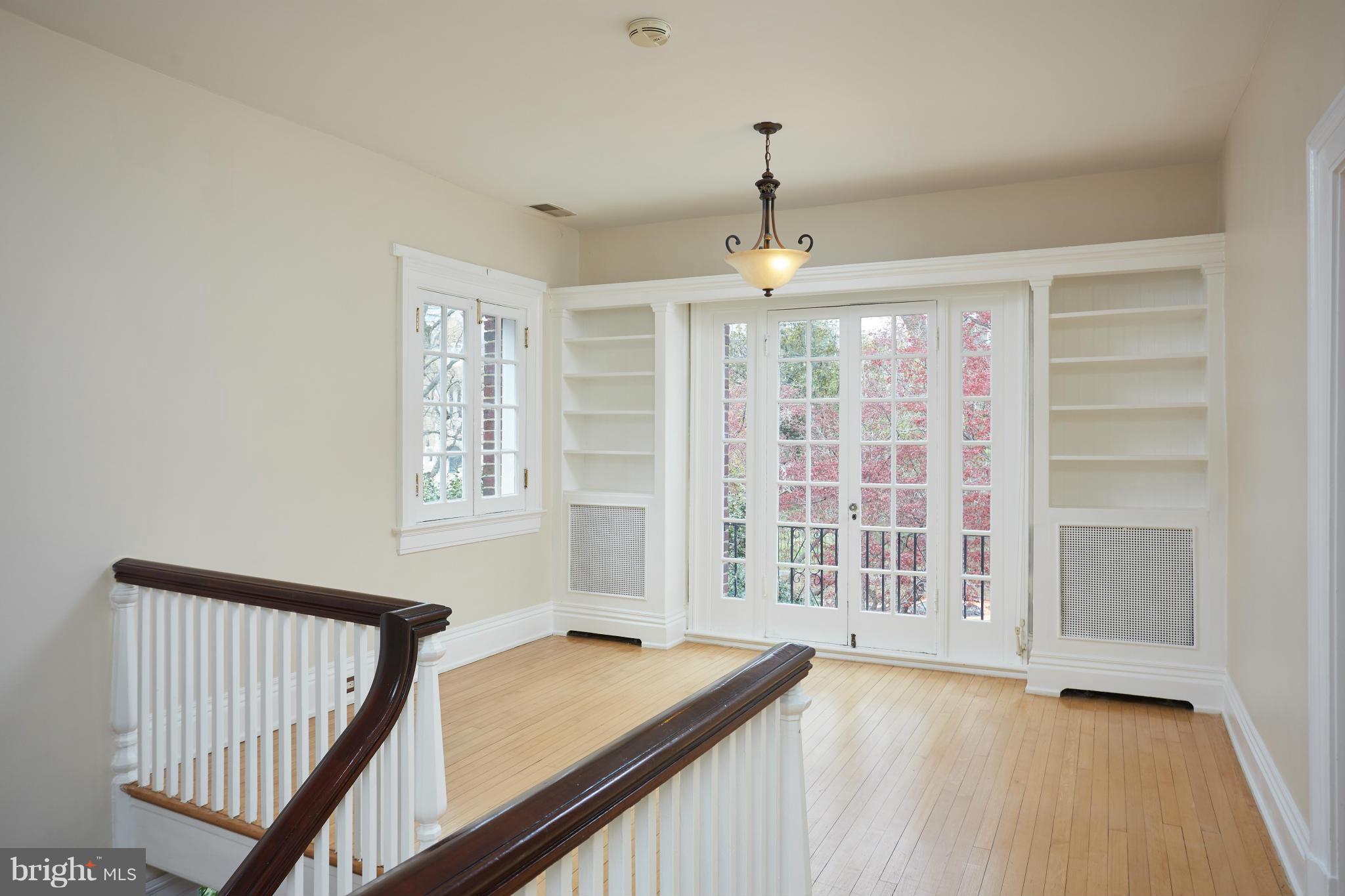 2200 Kalorama Road Northwest Washington, DC 20008 - Photo 13 of 28 Bedroom (Master)