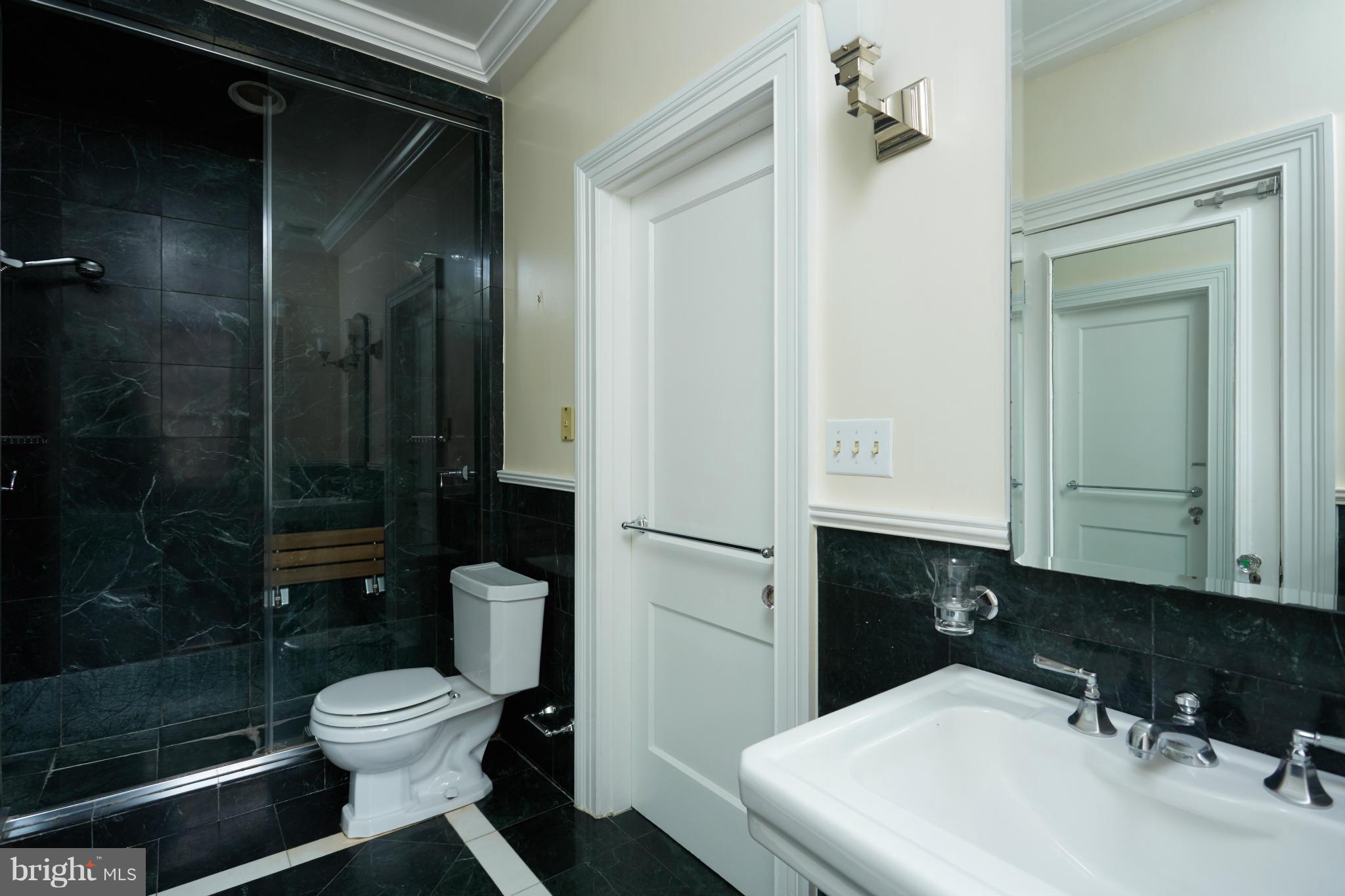 2200 Kalorama Road Northwest Washington, DC 20008 - Photo 15 of 28 Bath (Master)