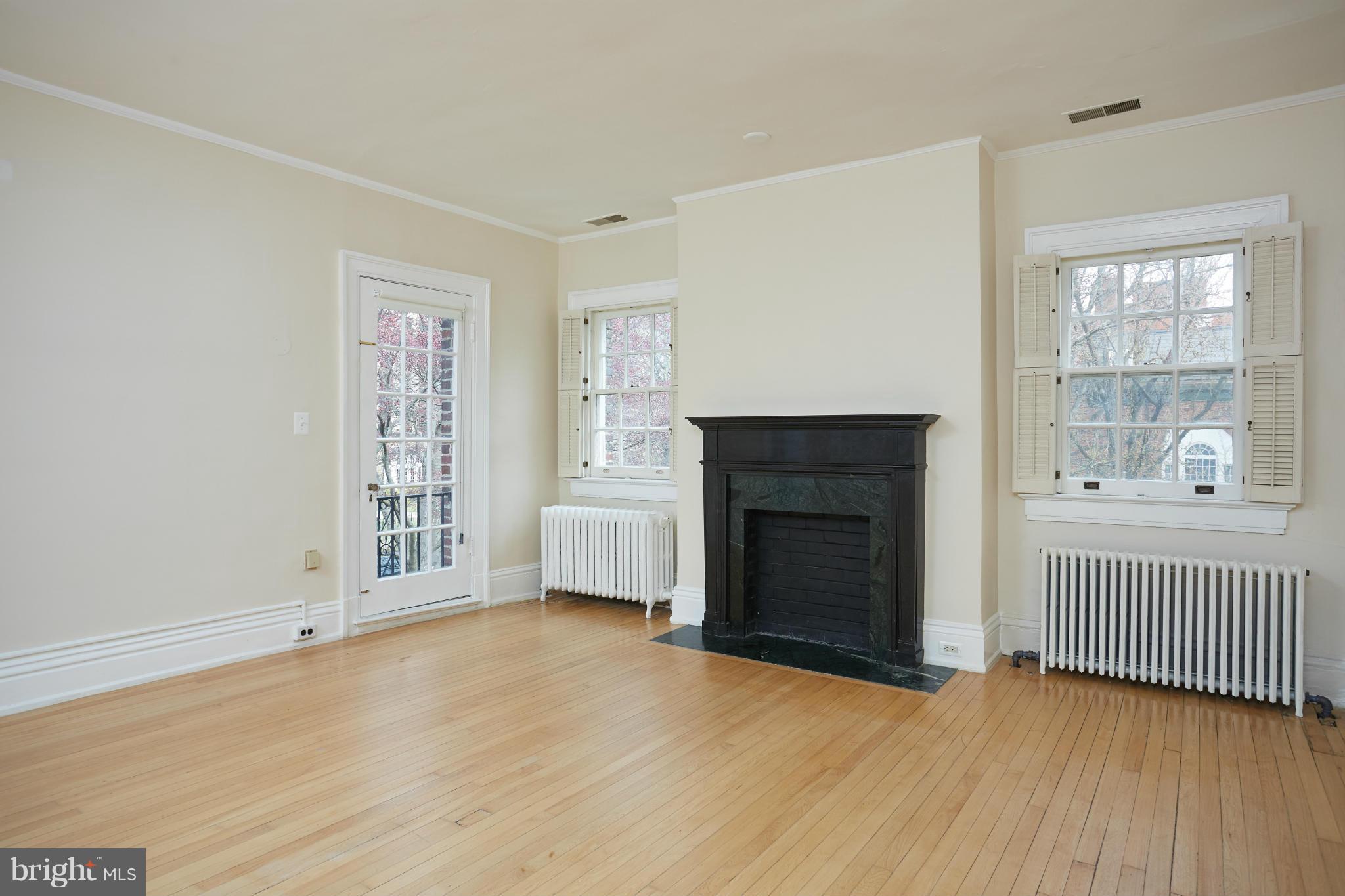 2200 Kalorama Road Northwest Washington, DC 20008 - Photo 17 of 28 Bedroom