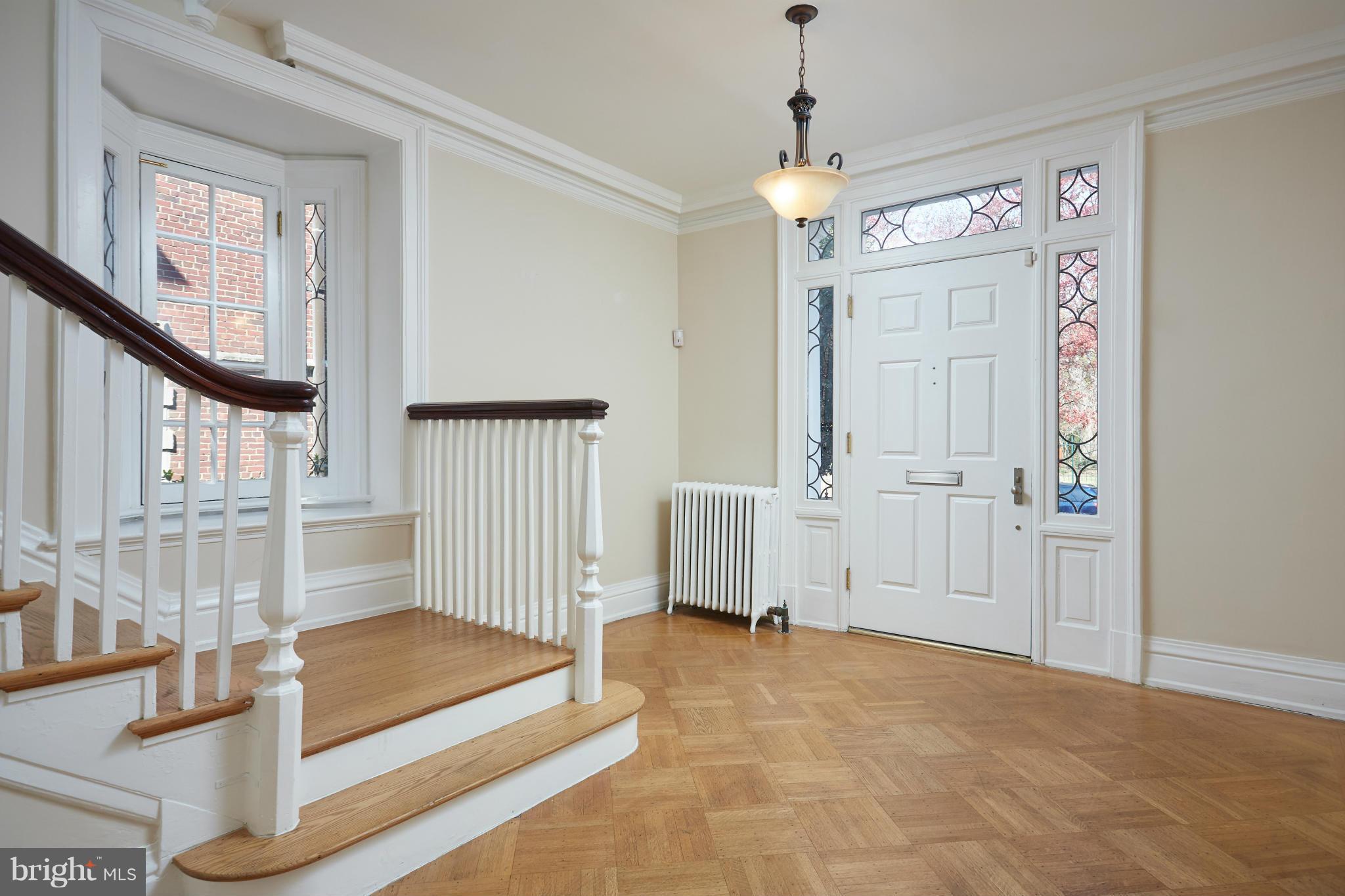 2200 Kalorama Road Northwest Washington, DC 20008 - Photo 2 of 28 Foyer