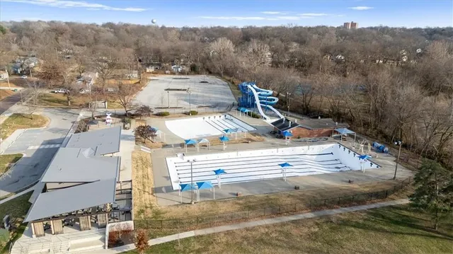 $339,950 | 7641 Antioch Road, Overland Park, KS 66204