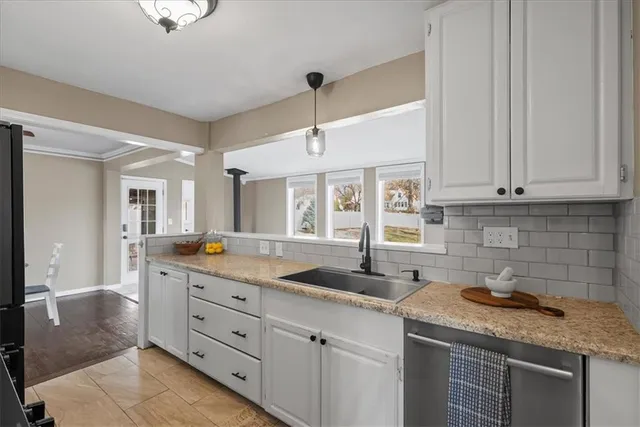 $339,950 | 7641 Antioch Road, Overland Park, KS 66204