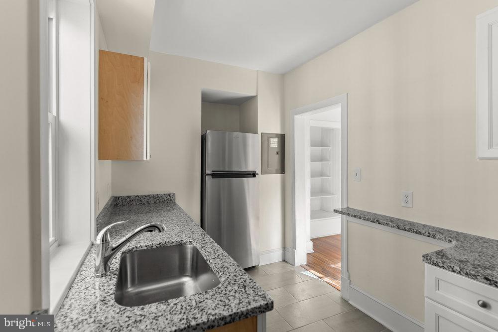 325 V Street Northeast Washington, DC 20002 - Photo 12 of 34