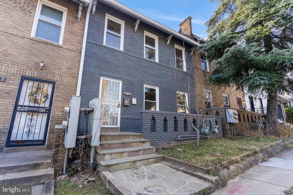 325 V Street Northeast Washington, DC 20002 - Photo 23 of 34