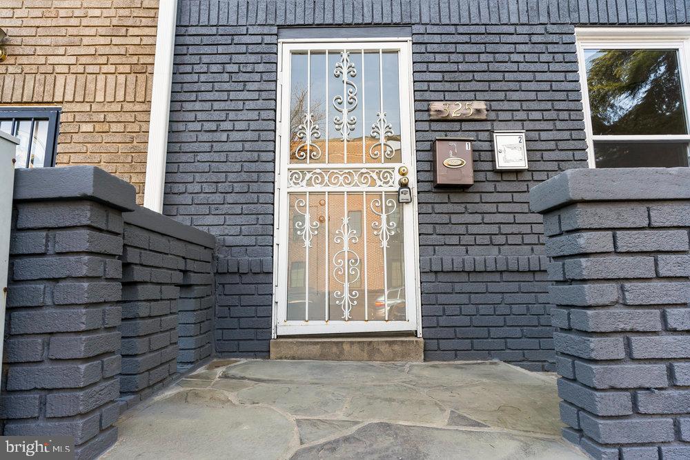 325 V Street Northeast Washington, DC 20002 - Photo 33 of 34