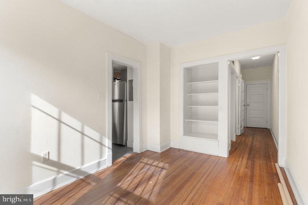 325 V Street Northeast Washington, DC 20002 - Photo 9 of 34