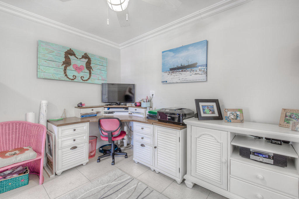22 Teach Road Palm Beach Gardens, FL 33410 - Photo 13 of 23 Office Area
