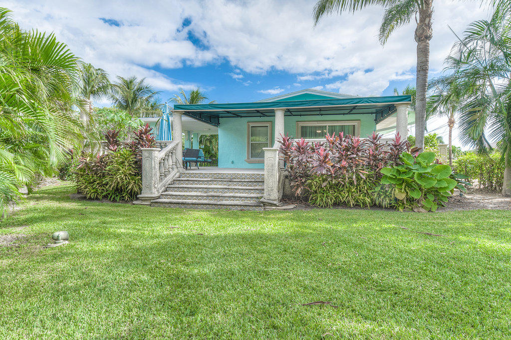 22 Teach Road Palm Beach Gardens, FL 33410 - Photo 15 of 23 Exterior