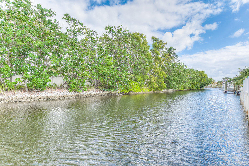 22 Teach Road Palm Beach Gardens, FL 33410 - Photo 21 of 23 Ocean Access