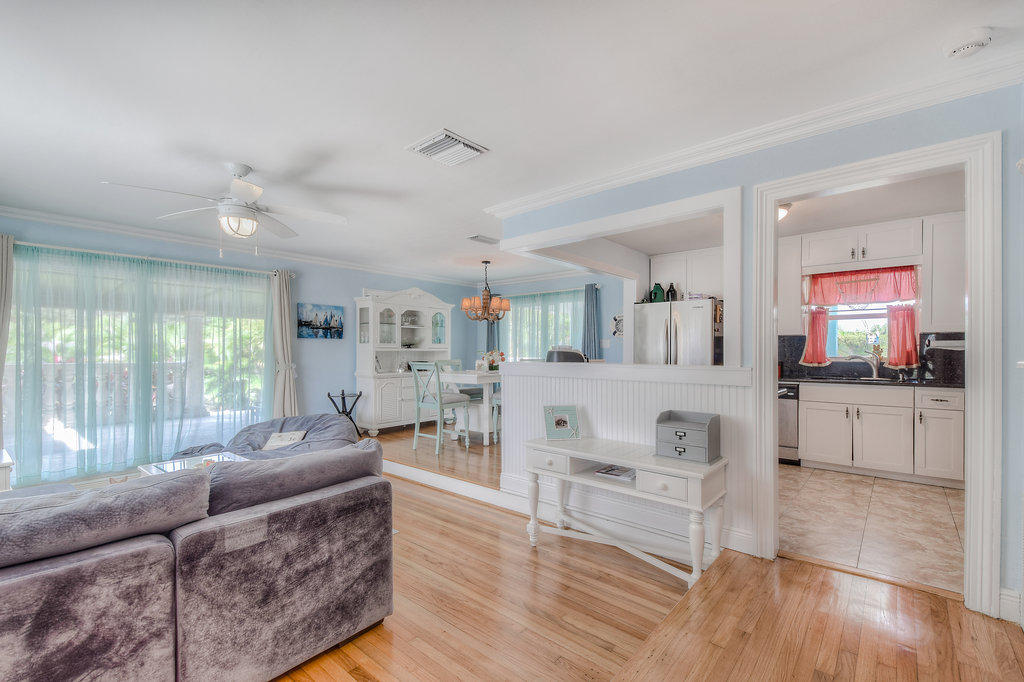 22 Teach Road Palm Beach Gardens, FL 33410 - Photo 3 of 23 Great Room