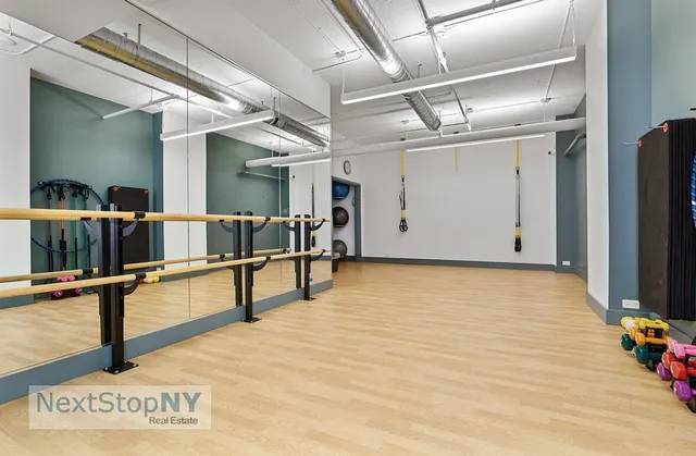 $599,000 | 400 East 56th Street, Unit 25K | Sutton Place