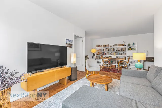 $599,000 | 400 East 56th Street, Unit 25K | Sutton Place