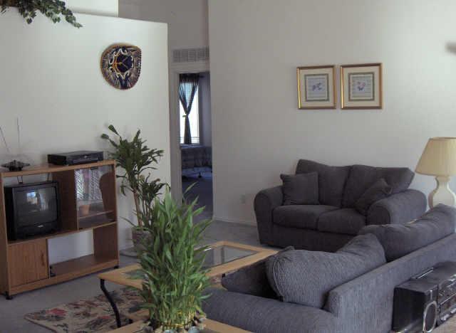 2122 West Vineyard Road Phoenix, AZ 85041 - Photo 3 of 6 Additional Photo