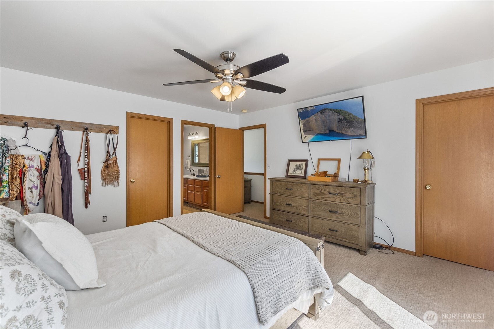 9241 Littlerock Road Southwest Olympia, WA 98512 - Photo 11 of 40 Gallery Image 11