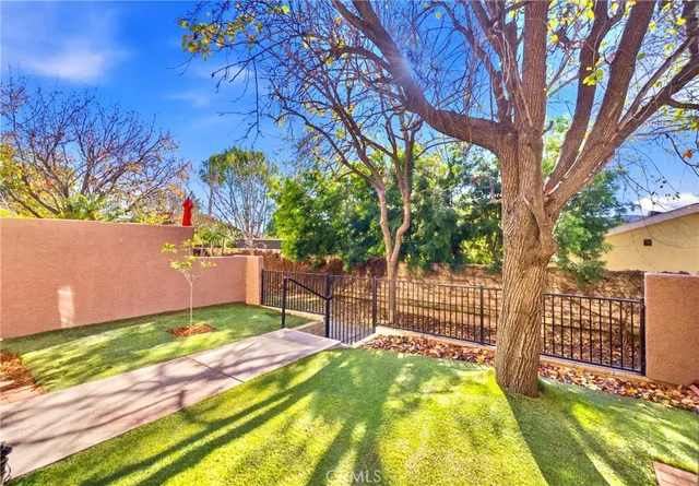 $760,000 | 261 North Skyline Drive, Thousand Oaks, CA 91362