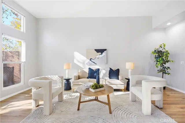 $760,000 | 261 North Skyline Drive, Thousand Oaks, CA 91362