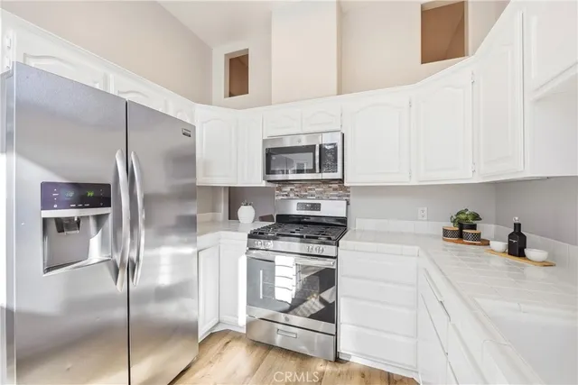 $760,000 | 261 North Skyline Drive, Thousand Oaks, CA 91362