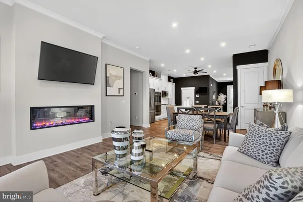 $755,000 | 25612 Preston Park Terrace, Chantilly, VA 20152