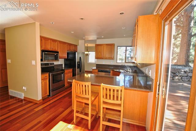 2155 Springcrest Road Colorado Springs, CO 80920 - Photo 11 of 34