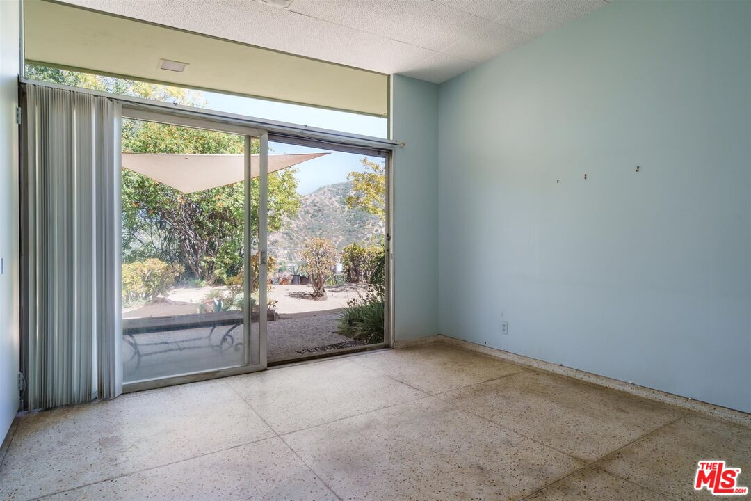2885 Edgewick Road Glendale, CA 91206 - Photo 46 of 75