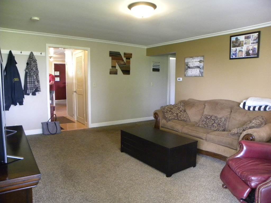 7305 West Gary Road Chesaning, MI 48616 - Photo 7 of 25 31385717-6.JPG