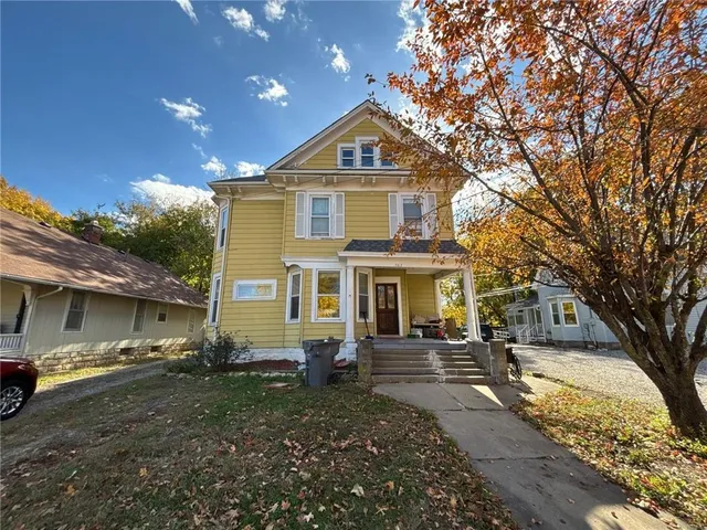 $270,000 | 563 East Park Street, Olathe, KS 66061