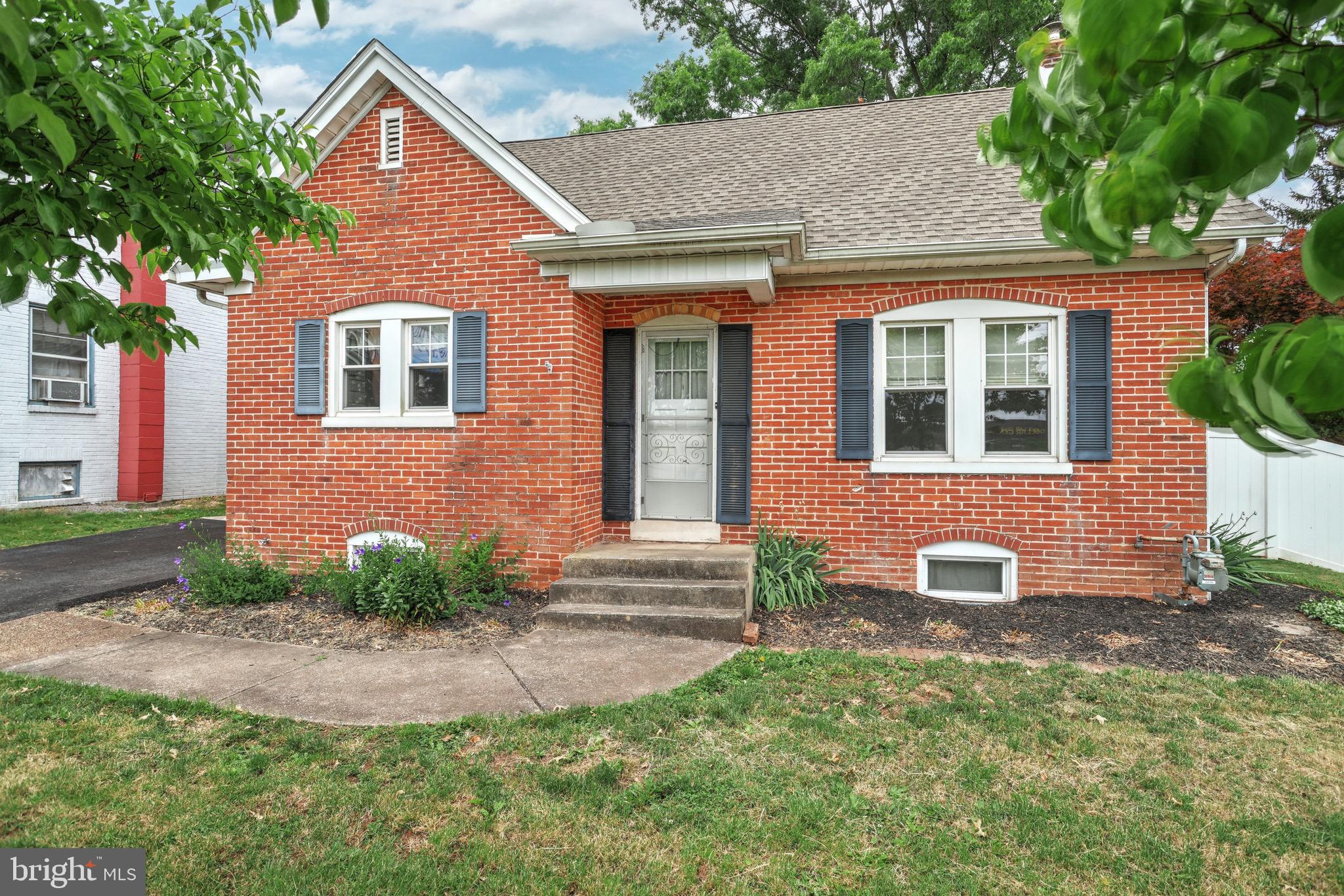 4890 Carlisle Road Dover, PA 17315 - Photo 1 of 38 Gallery Image 1