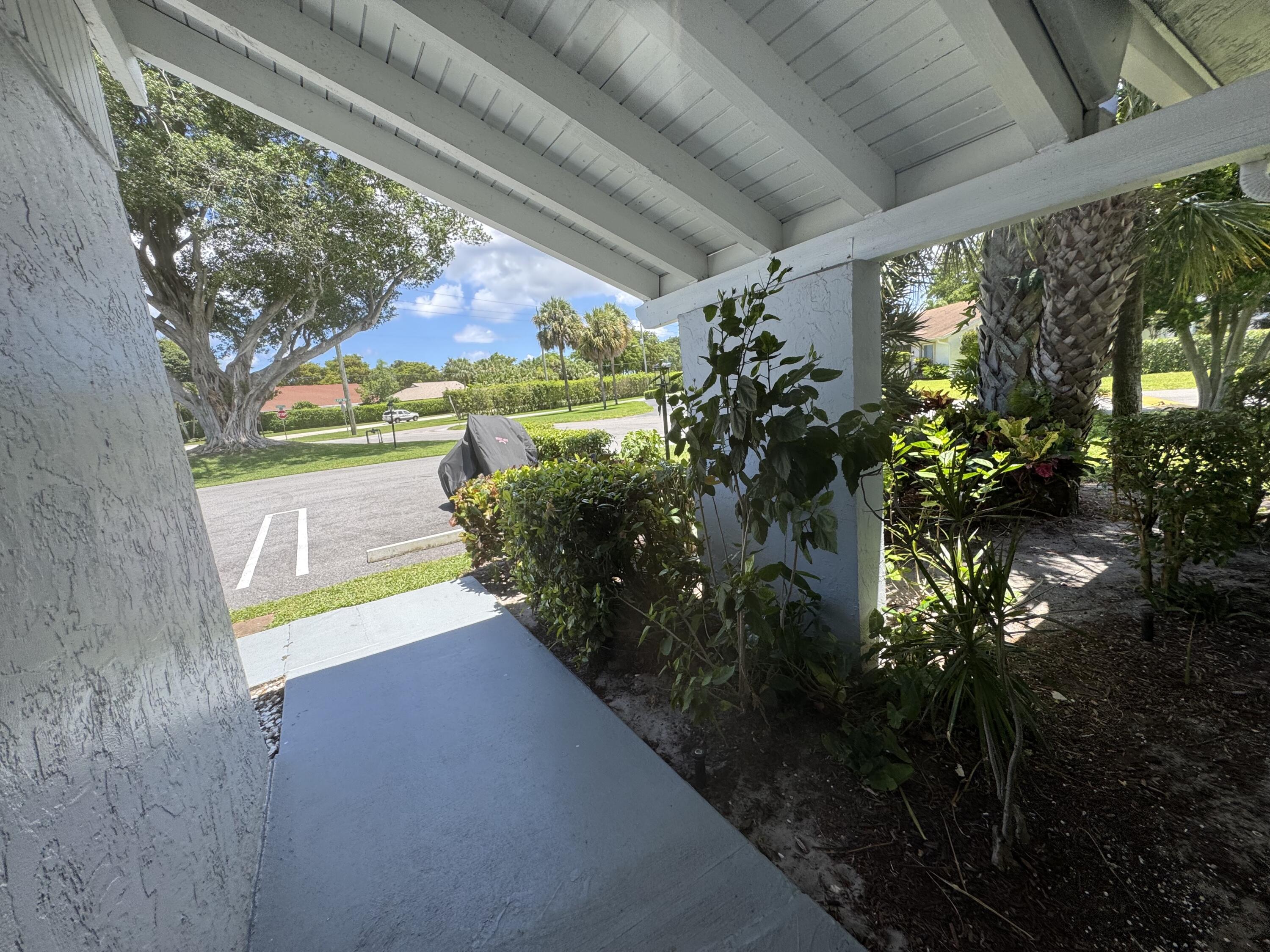 744 Lago Road, Unit 1F Delray Beach, FL 33445 - Photo 5 of 25 IMG_1345 2