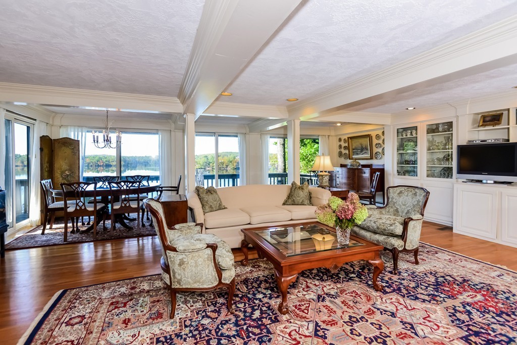 43 Gilmore Road Wrentham, MA 02093 - Photo 4 of 30 Gallery Image 4