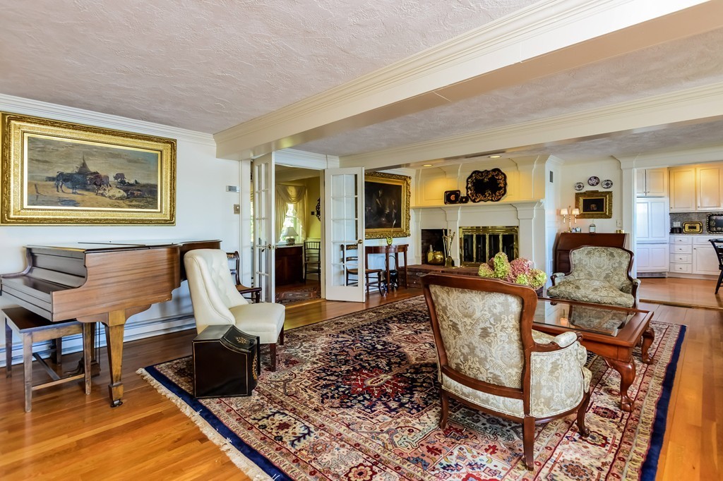 43 Gilmore Road Wrentham, MA 02093 - Photo 8 of 30 Gallery Image 8