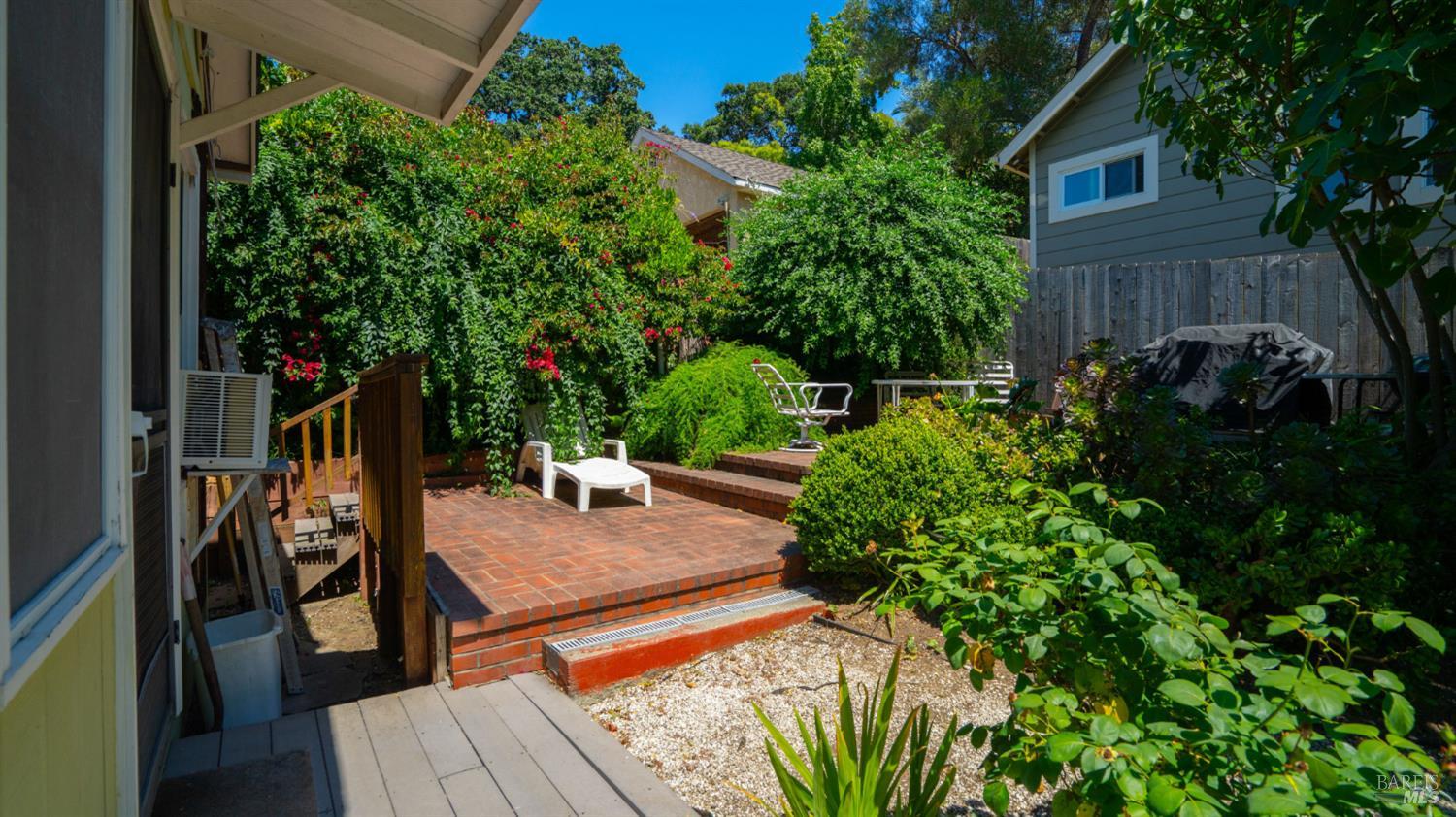 1348 Grand Avenue San Rafael, CA 94901 - Photo 13 of 34
