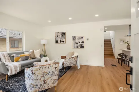 $850,000 | 5040 35th Avenue Southwest, Seattle, WA 98126